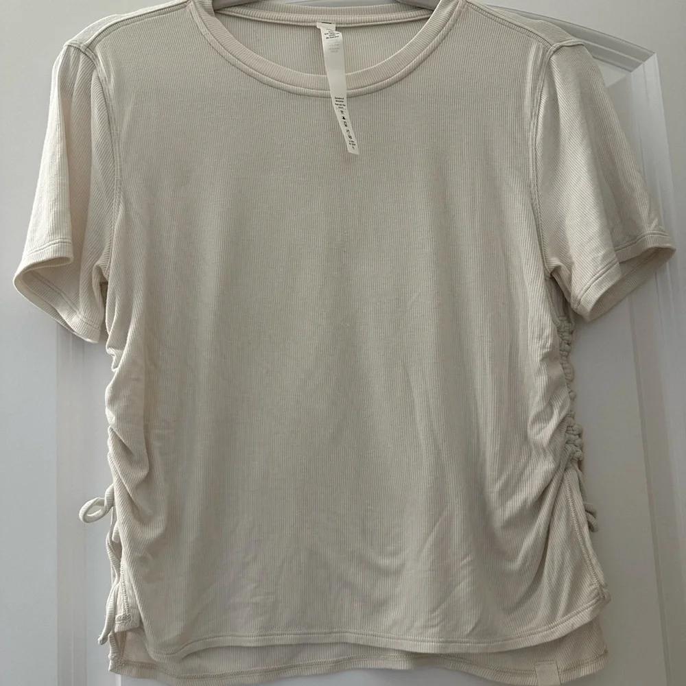 Lululemon sz top - Picture 5 of 6